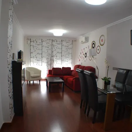 Apartamento Acueducto, Tres Dormitorios Y Parking Gratis Apartamento Mérida