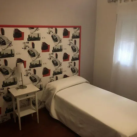 Apartamento Acueducto, Tres Dormitorios Y Parking Gratis Apartamento Mérida