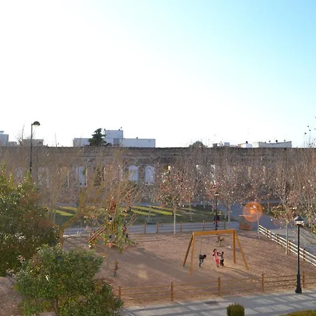 Apartamento Acueducto, Tres Dormitorios Y Parking Gratis Merida