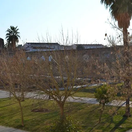 Apartamento Acueducto, Tres Dormitorios Y Parking Gratis Mérida